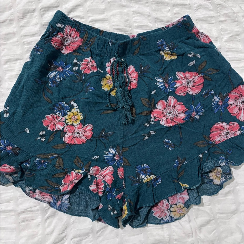 No Boundaries Ruffle Shorts Womens Small 3-5 Green Floral  Stretch Drawstring